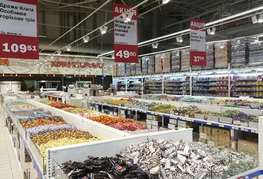 м. Харків, вул. Героїв Праці, 9